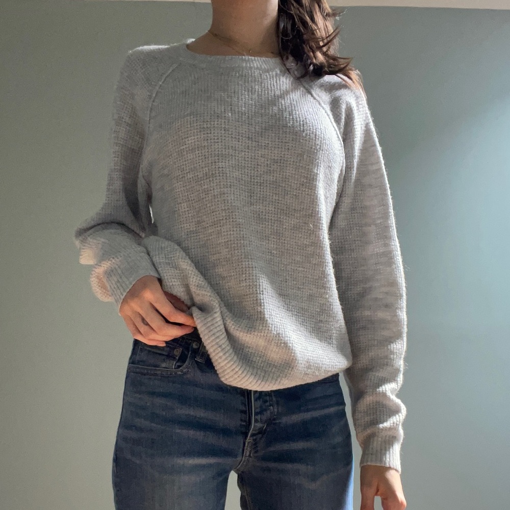 Gap gray knit sweater